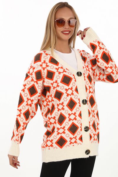 02Lady Fashion Square Pattern Knitted Detailed Button Knitted Cardigan