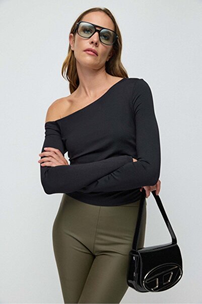 No Matter What Schlichte Bluse mit asymmetrischem Ausschnitt