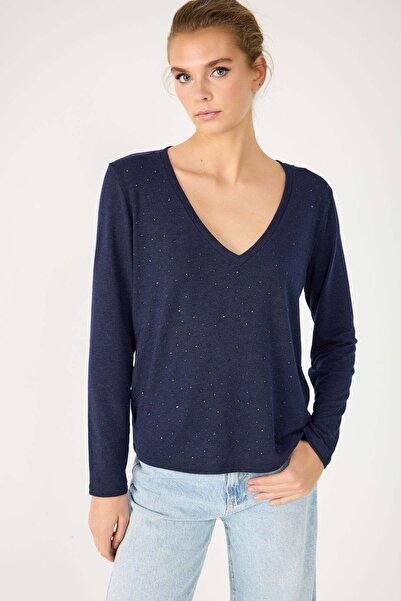 No Matter What Bluse mit Steinverzierungen