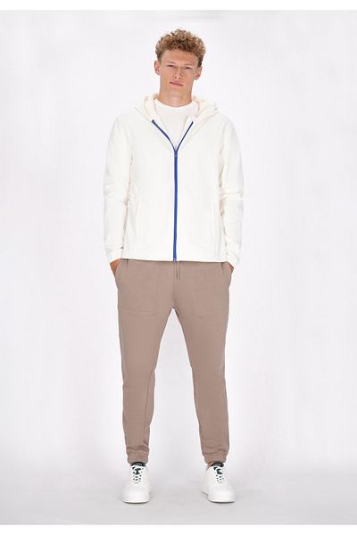 Mo Jacke