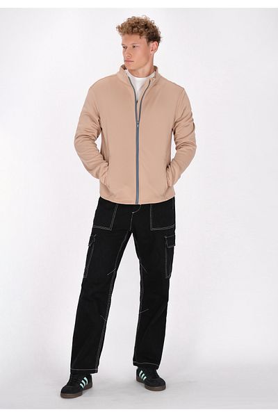 Mo Jacke