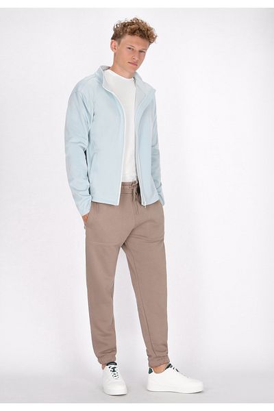 Mo Jacke