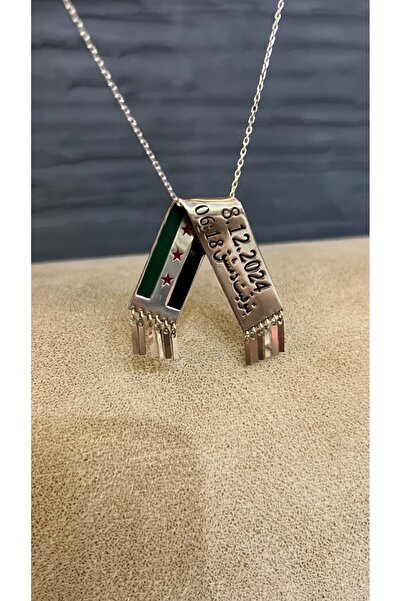 VİZZARO Özgürlük Tarihi ve saatı ile Suriye bayrağı ,El yapılır Gümüş 925 ayarı