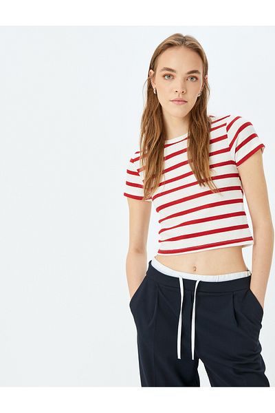 Koton Tricou de bază cu mânecă scurtă, cu decolteu, cu dungi, pentru femei