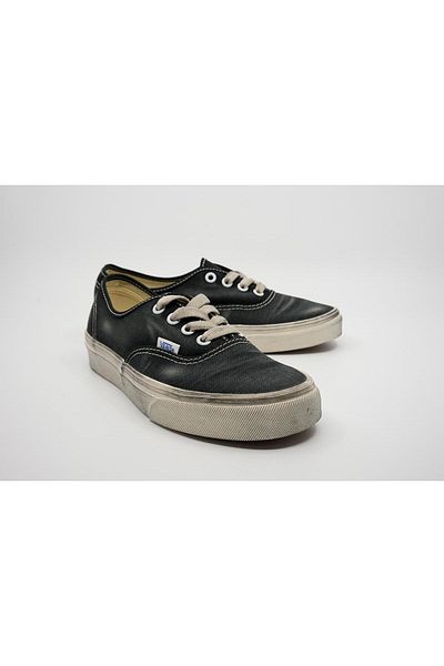 Vans Unisex Black Authentic Vn000Bw5Cjk1