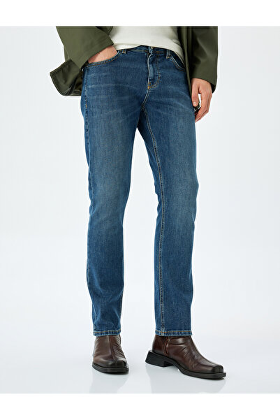 Koton Jeanshose mit normaler Taille und gerader Passform aus Baumwolle – Mark Jean