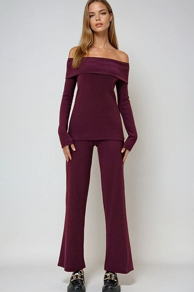 VAGGON Set bluză și pantaloni pentru damă, cu guler Madonna, roșu Claret - Prmx13060