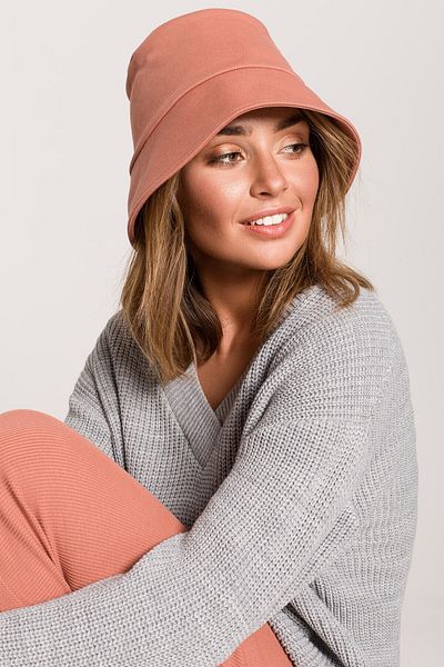 BEWEAR Unisex čiapka s náplasťou "Good Vibes".