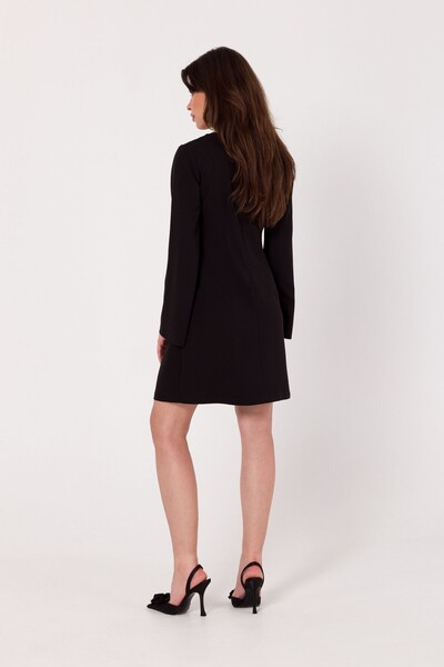 Makover Rochie pe decolteu cu decupaj