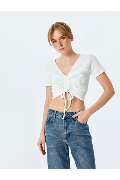 Koton Tricou crop cu mânecă scurtă, slim fit, cu decolteu în V