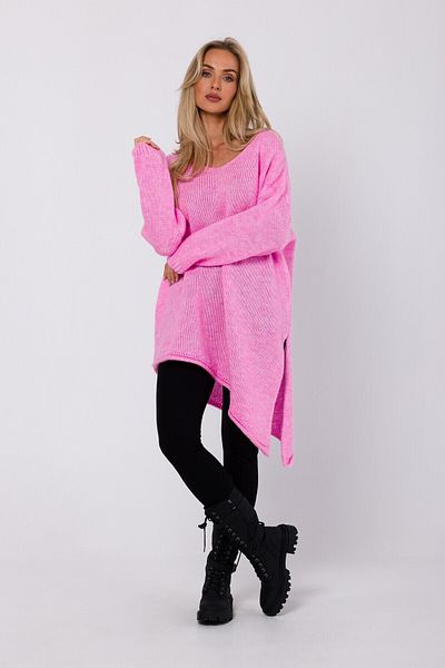 Made of Emotion Sweater with an asymmetrical hem
