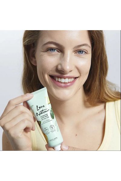 Oriflame Love Nature Organic Aloe Vera and Pineapple Moisturizing Face Mask