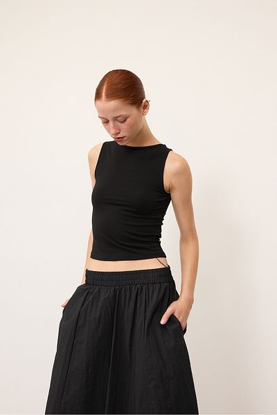 Addax B16739-K6 Model Sleeveless Basic Blouse