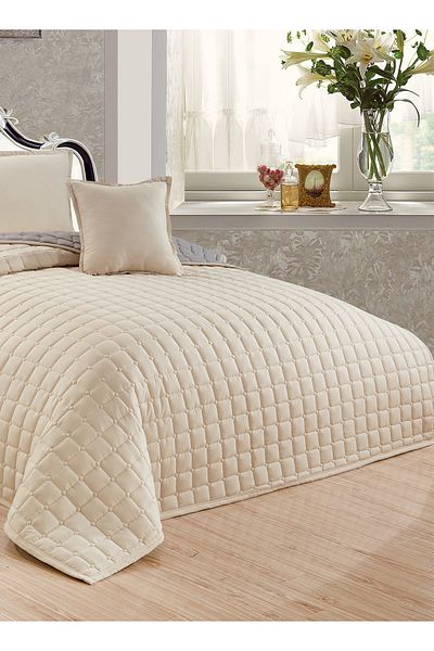 Generic Compressed two-sided Comforter Set Twin Size Tow color, 4 Pieces, Single Size