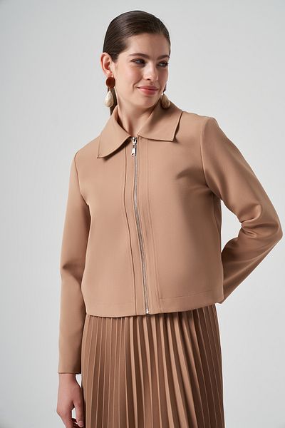 Nuss 6037 Μοντέλο Camel κοντό μπουφάν