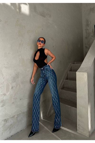 Diviny Blue Straight Fit Stone Jeans