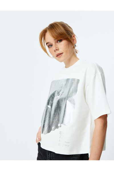 Koton Tricou cu mânecă scurtă din bumbac cu decolteu rotund cu imprimeu metalic