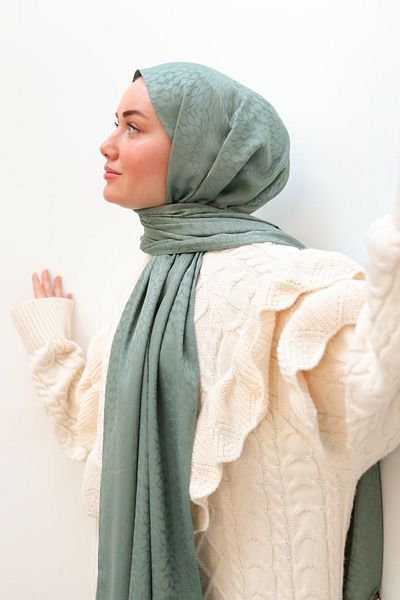 Silk Home Batik Pattern Jacquard Deluxe Shawl - Green