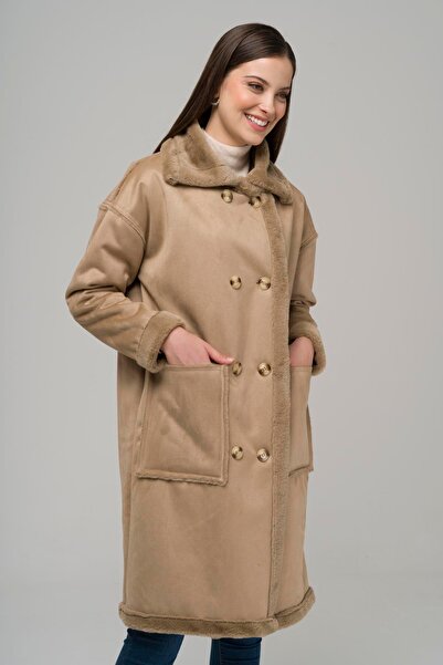 Olcay Dvouřadový semišový / kožichový kabát s kapsami na kapsách Stone