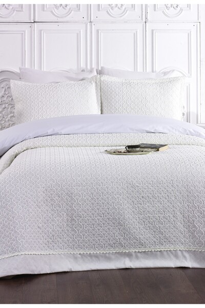 Levanzo Butik Çift Kişilik Yatak Örtüsü Krem