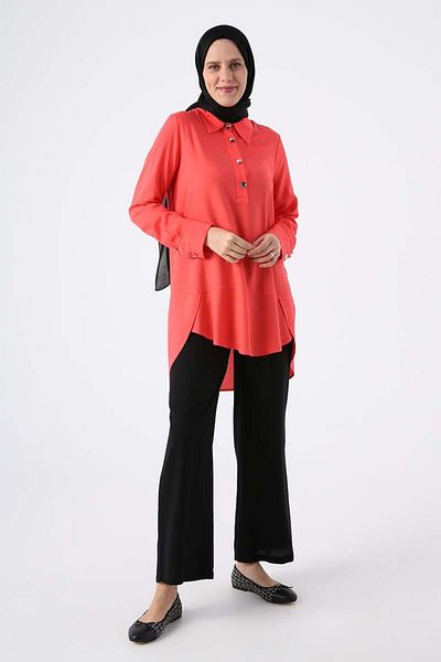 ALLDAY Pomegranate Flower-Shirt Neck Half-Plate Slit Long Back Tunic