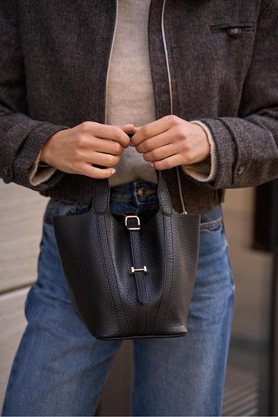 Madamra Schwarzer Damen-Korb mit Schlosszubehör