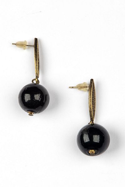 Lila Rosa Ethnic Authentic Black Earrings