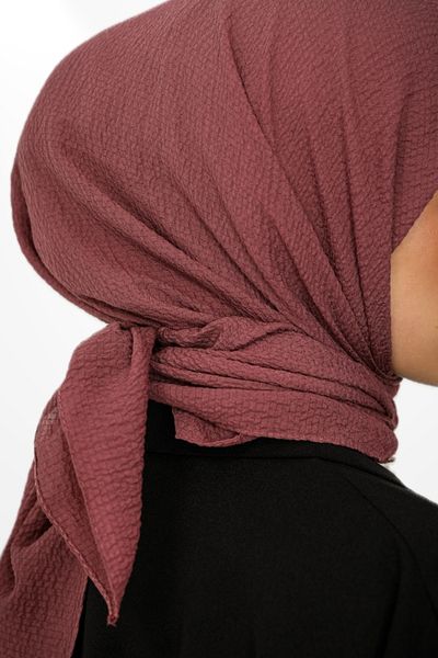 hijabchi Mio Cazz Scarf Violet Model