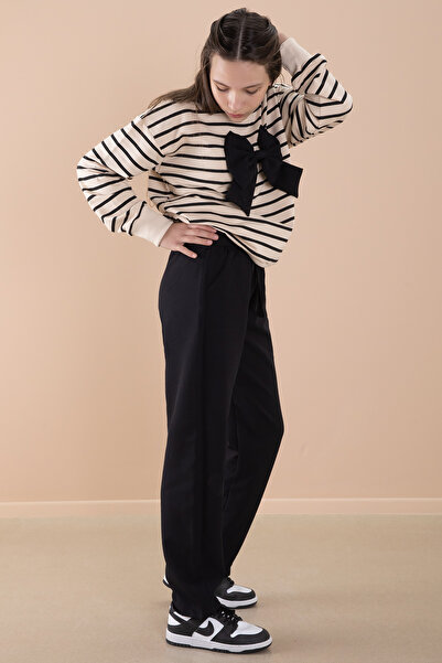 Cansın Mini Krem Çizgili Sweatshirt Kuşaklı Pantolonlu Kız Çocuk Takım 20254