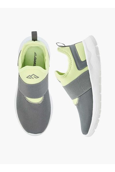Oaklan by Shoexpress Textured Slip-On Sports Shoes