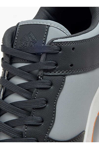 Oaklan by Shoexpress Logo Lace-Up Sneakers