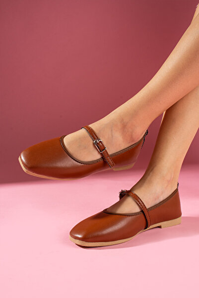 FUGA MODA Μπαλαρίνες με ζώνη με δερμάτινη αγκράφα Belton Tan