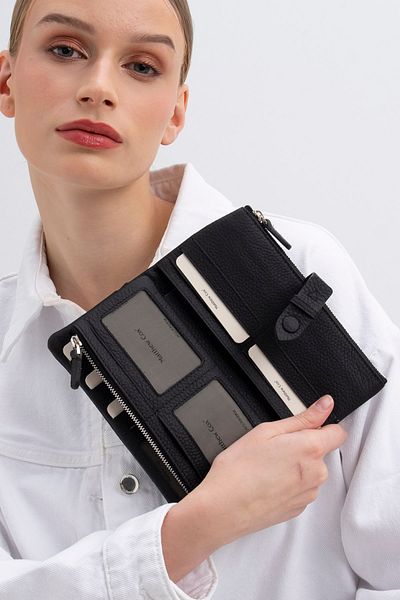 Matthew Cox Cox007 Women's Wallet