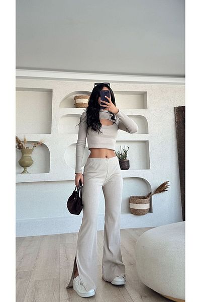 myd Chest Low-Cut Ribbed Suit