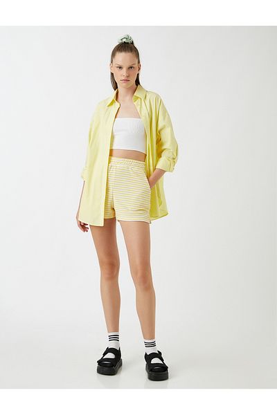Koton Gelbe Damen-Shorts