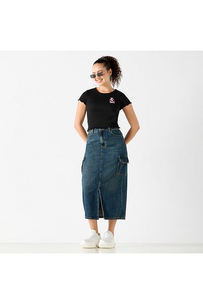 SP Characters Chr L Lettuce Hem Crop Tee