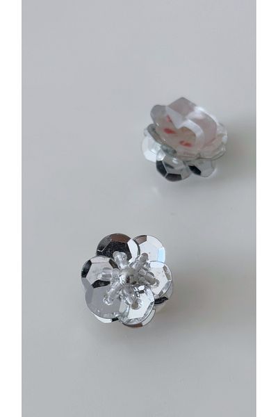 Âlâ Atelier 1 Pair Sequin Flower Shoe Charm Shoe Buckle