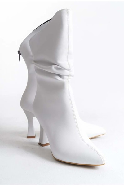 KOCAMANLAR Білі жіночі чоботи - із застібкою-блискавкою ззаду та підтяжками