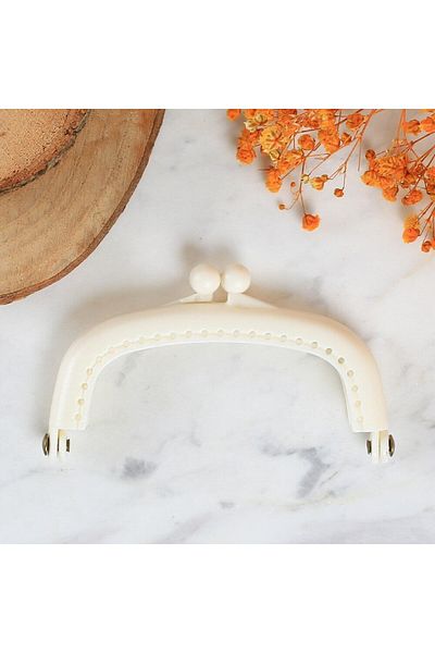 shop Loren Plastic Wallet Clip-White