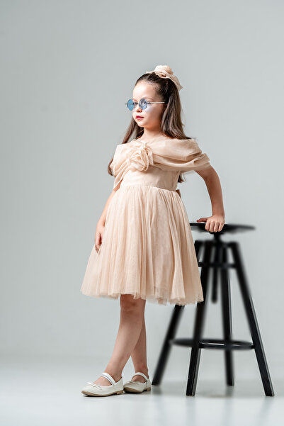 Eray Kids Βραδινό φόρεμα για κορίτσια με χαμηλό μανίκι ροζ λεπτομέρεια