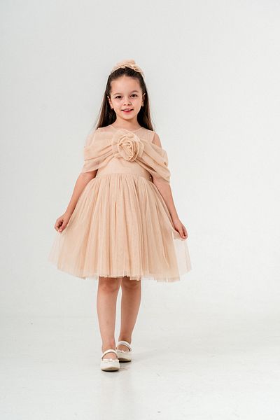 Eray Kids Βραδινό φόρεμα για κορίτσια με χαμηλό μανίκι ροζ λεπτομέρεια