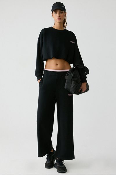 Urban Beat BARBARA Damen-Jogginghose mit kleinem Druckdetail und weitem Bein in Schwarz