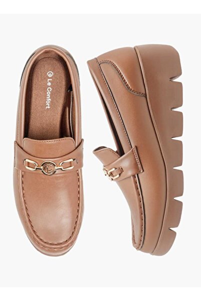 Le Confort حذاء لوفرز Le Confort المعدني سهل الارتداء