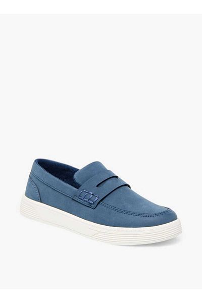 Mister Duchini Solid Slip-On Loafers with Cutout Detail