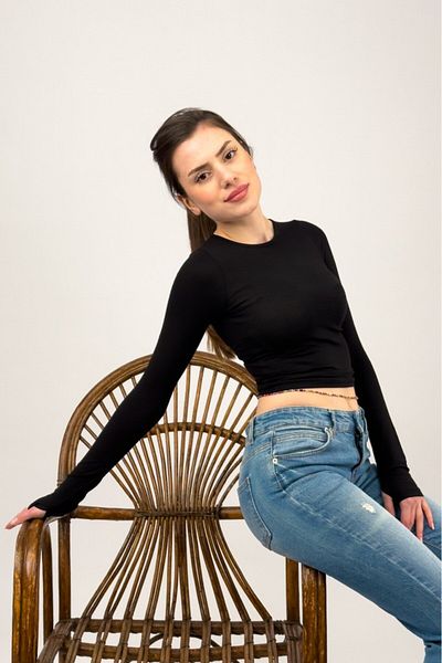Betimoda Women's Sports Body with Crew Neck Finger - Soft Touch Black Crop