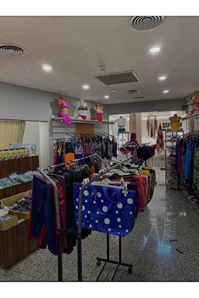 Genel Markalar Siyah V Ayarlı Tekerlekli Konfeksiyon Elbise Askısı