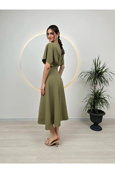 GİZONLY Λεπτομερές φόρεμα με ζώνη