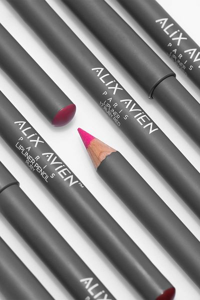 Alix Avien Gipsy Pink Lipliner Pencil - Long-Lasting Moisturizing Lip Liner