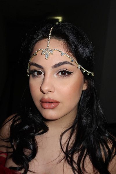 TAKIŞTIR إكسسوار حجري ذهبي اللون مفصل
