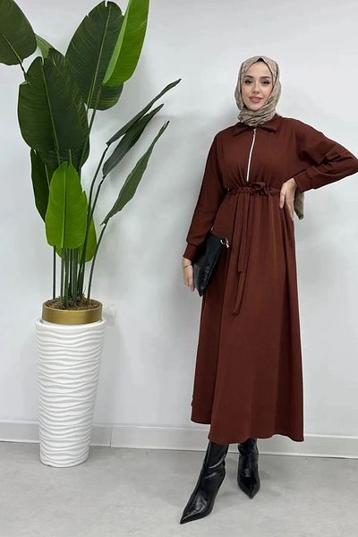 Tesettür Diyarı Φόρεμα Hijab από ριμπ πλεκτό ύφασμα με λεπτομέρεια με φερμουάρ